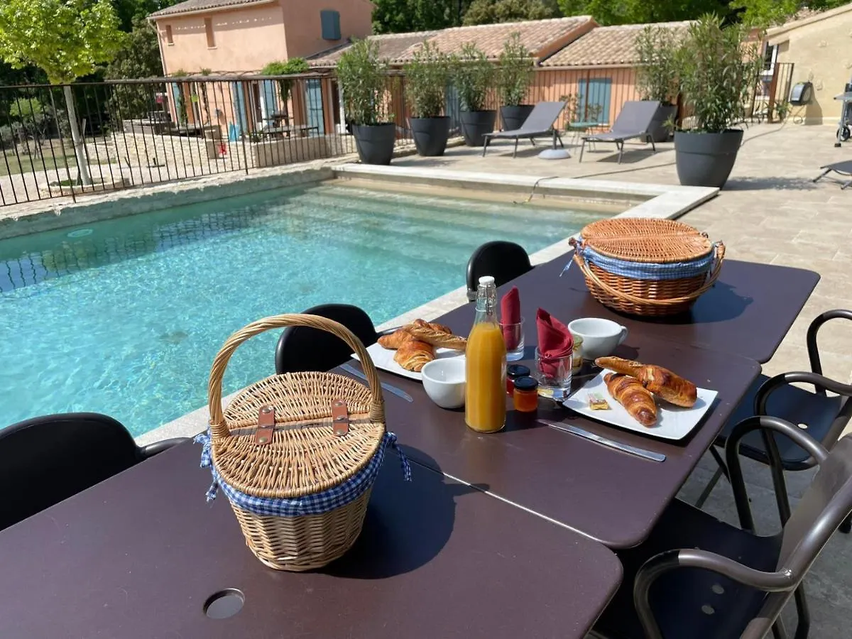 Dependance Cosy Entre Gordes Et Isle Sur La Sorgue Apartment Lagnes